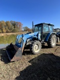 NH 5635 Tractor w/Loader