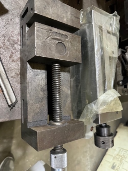 Machine Vise