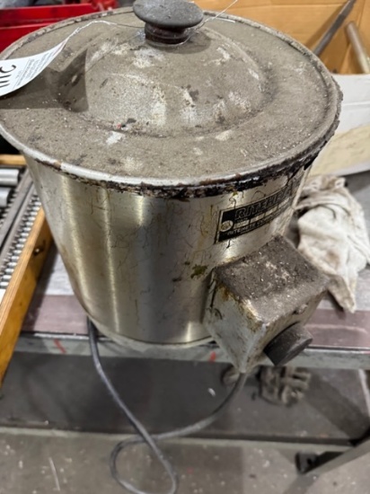 4 Quart Melting Pot