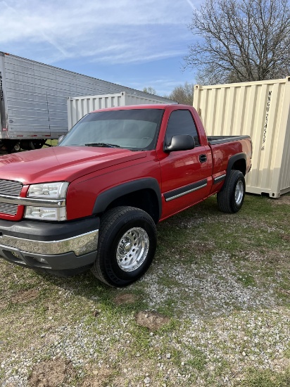 2004 Chevy Shortbed Pickup Truck