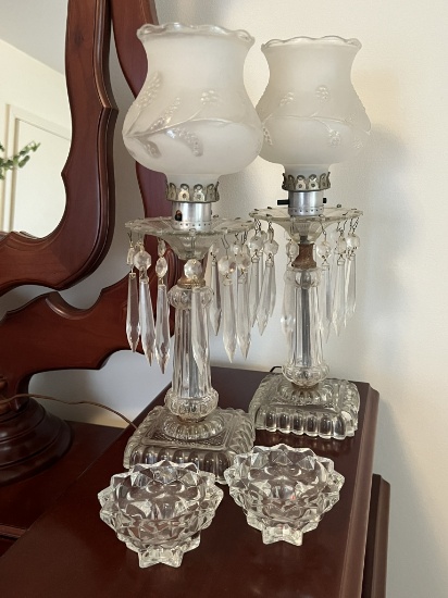 2 Clear Glass Bedside Lamps w/Pendants and 2 Clear Glass Candleholders