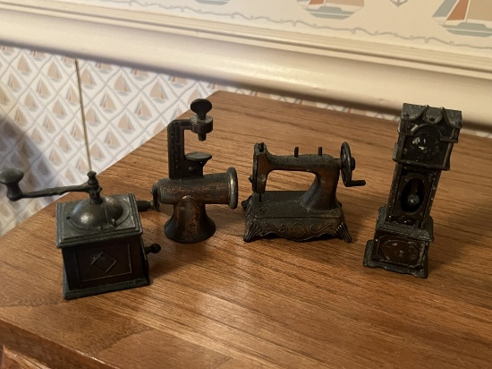 Minitature Cast Iron Pieces