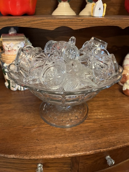 Punch Bowl w/19 Cups and a Ladle