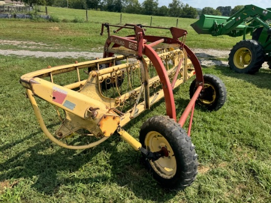 New Holland 256 Bar Rake with Dolly