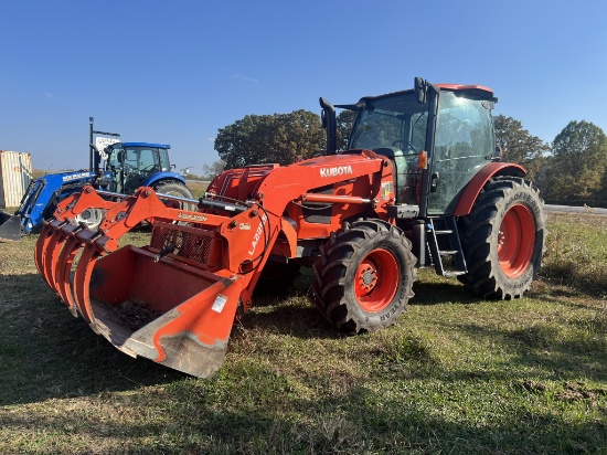 Kubota M6141 Tractor w/Loader Grapple