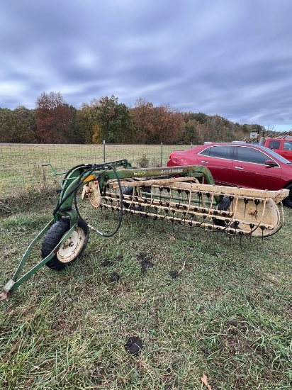 JD 660 Hyd Hay Rake