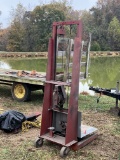 Manuel Fork Lift