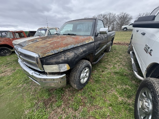 1995 Dodge Ram 1500 Pickup Truck