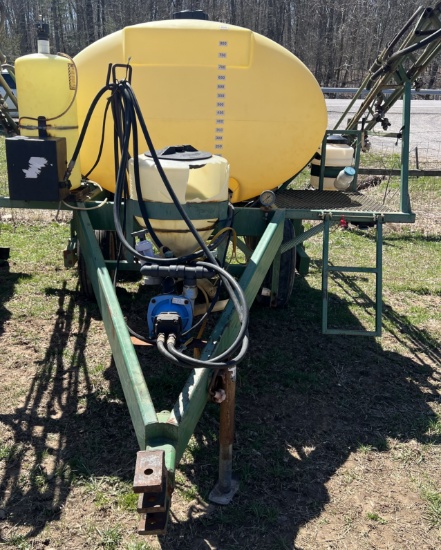 Synder 800 Gallon Pull-Type Sprayer