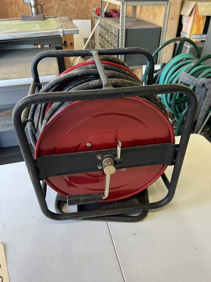 Hand-Crank Air Hose Reel