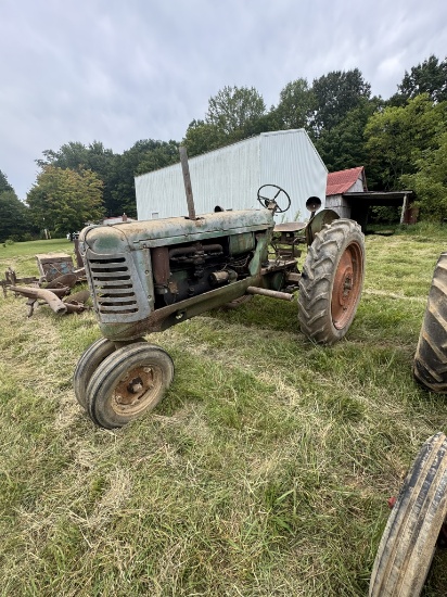 Oliver 77 Row Crop Tractor
