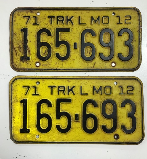 1971 MO Matching Set Of Truck Tags 6"x12"