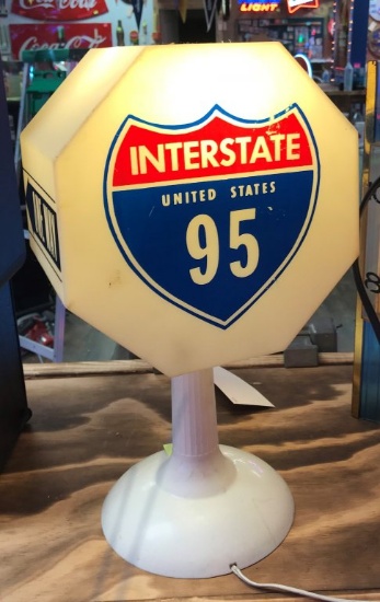 Interstate 95 Lamp 16-1/2"x9"