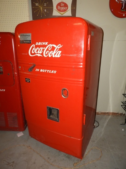 Westinghouse BV56 Drink Coca-Cola pop machine