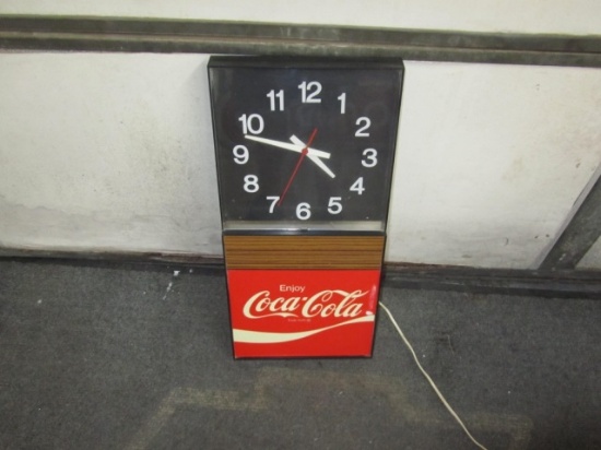 Coca Cola Clock 21X10