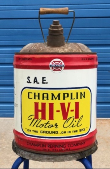 Champlin 5 Gal Can 1946 & Phillips 66 oil can