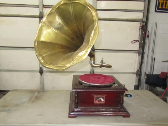 Turn Of Century Rca grammophone