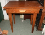 Primitive pine table w/ drawer, 30
