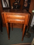 Small drop leaf end table w/ 2 drawers, maple