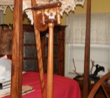 Large wooden spinning wheel, excellent condition