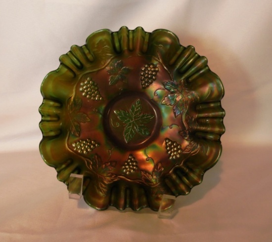 Emerald green Carnival ruffled edge bowl