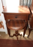 2 pcs - wooden end table, old style dove tail join