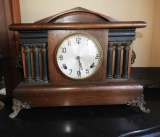 Mantle clock w/ columns