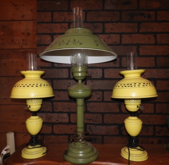 2 matching yellow tin lamps & metal green lamp
