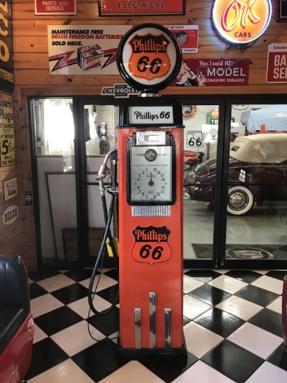 Tokheim mdl 36 gas pump restored in Phillips 66
