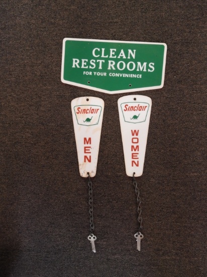 Sinclair "Clean Restrooms" key holder, 10"x14" w/