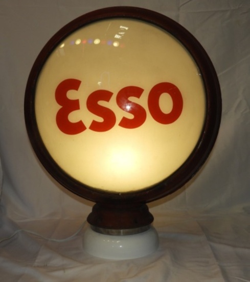 Esso 17" globe, 1 cracked lens