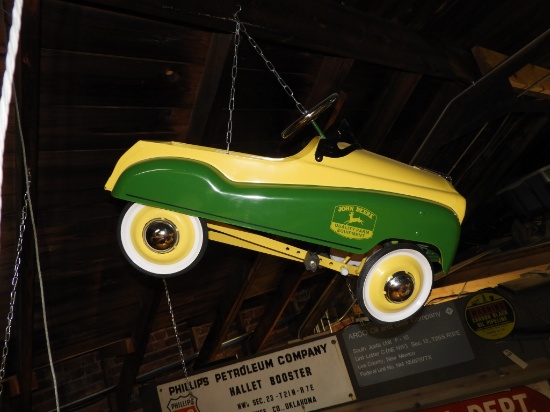 John Deere pedal car, reproduction
