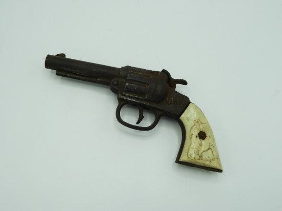 Cast iron cap pistol "HI-HO"