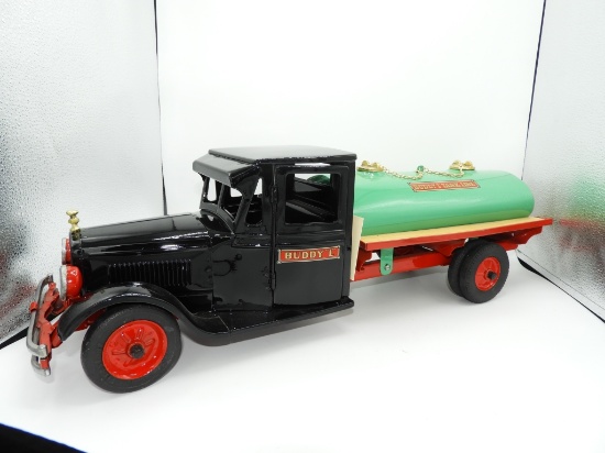 20's style Buddy L tanker truck