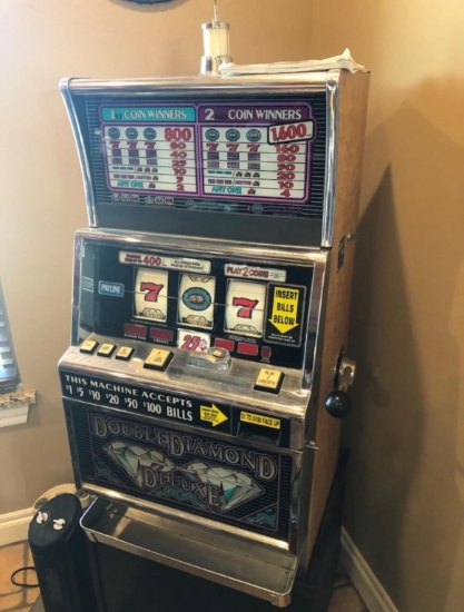 Slot machine, 42x24x21 with 19" stand