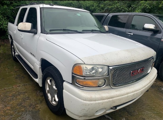 2005 GMC Denali