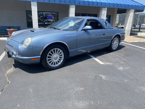 2005 Ford Thunderbird
