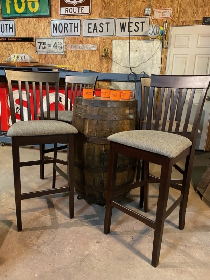 (4) bar chairs, 46x16.5x18