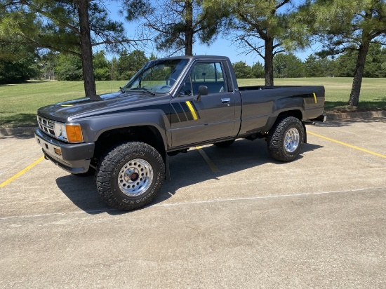 1986 Toyota SR5 4x4 LWB