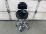 Motorcycle seat mechanics stool
