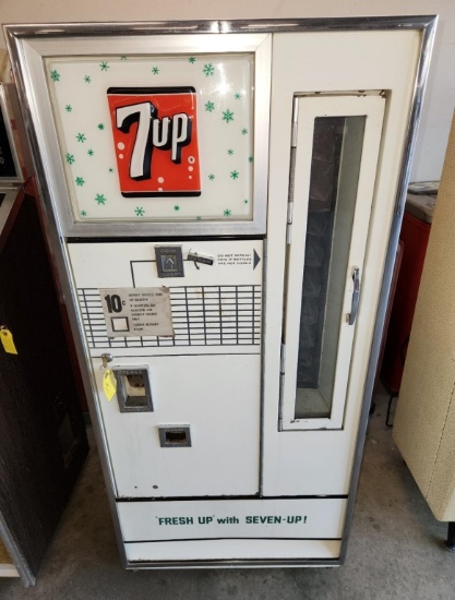 7-Up vending machine