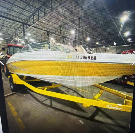 2009 Rinker Captiva 19"