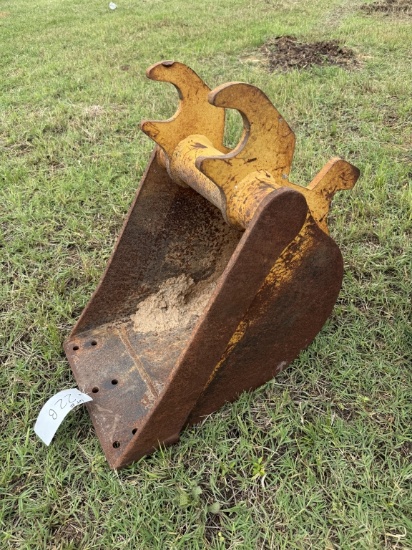 JD 27C mini excavator bucket, 16"