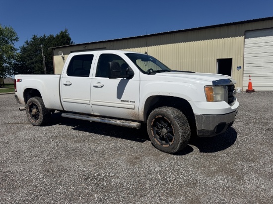 2013 GMC 2500 HD Z71 crew cab pickup