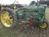 John Deere B