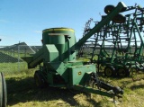 John Deere 700 Feed Mill