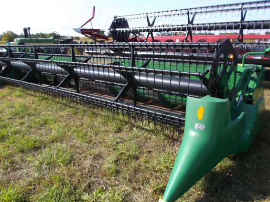 John Deere 925 Bean Head