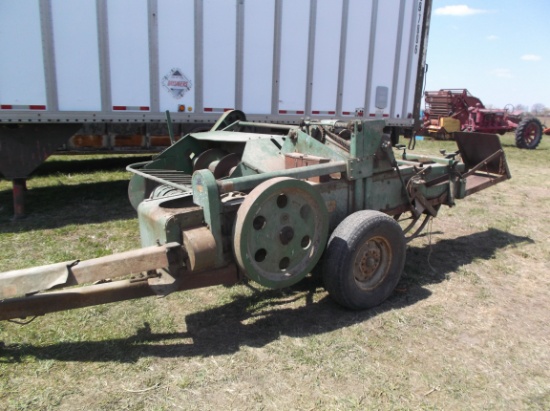 John Deere 14T Baler