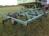 John Deere Model 1600 Chisel Plow