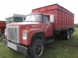 1975 International Loadstar 1800 Grain Truck